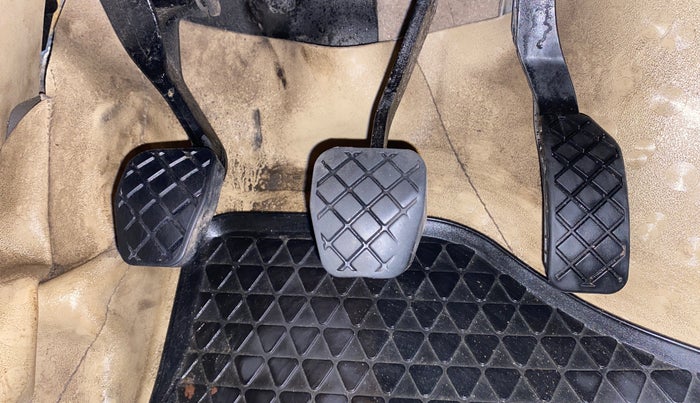 2016 Volkswagen Vento HIGHLINE 1.6 MPI, Petrol, Manual, 73,081 km, Pedals