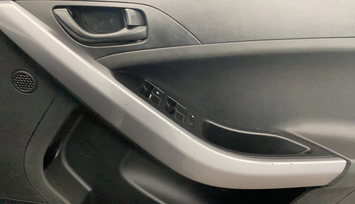 2021 Tata NEXON XMA SUNROOF PETROL, Petrol, Automatic, 93,789 km, Driver Side Door Panels Control