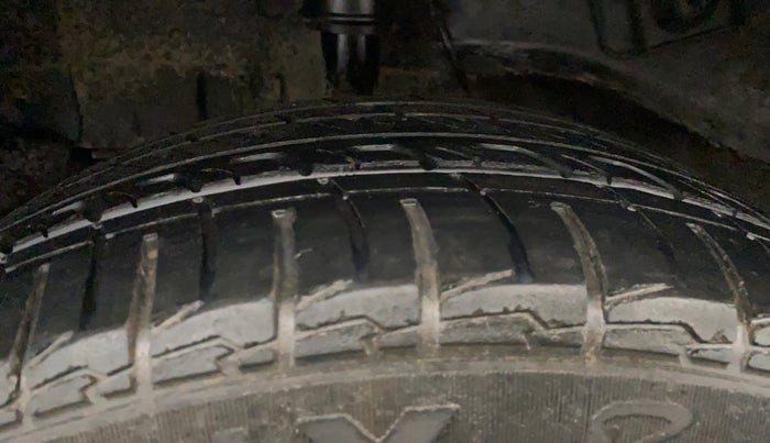 2021 Tata NEXON XMA SUNROOF PETROL, Petrol, Automatic, 93,789 km, Right Rear Tyre Tread