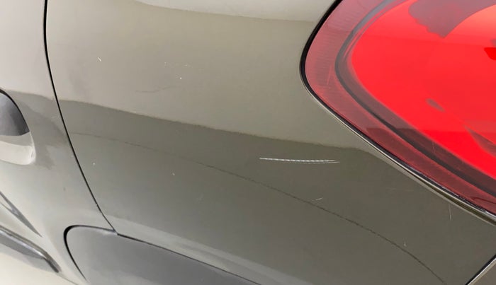 2018 Renault Kwid CLIMBER 1.0 AMT, Petrol, Automatic, 26,461 km, Left quarter panel - Minor scratches