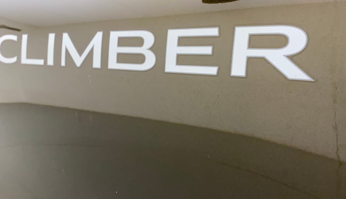2018 Renault Kwid CLIMBER 1.0 AMT, Petrol, Automatic, 26,461 km, Driver-side door - Minor scratches