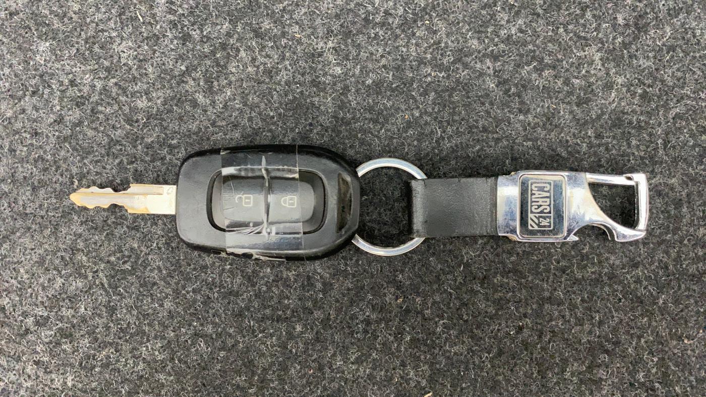 2018 Renault Kwid CLIMBER 1.0 AMT, Petrol, Automatic, 26,461 km, Key Close Up