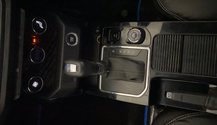 2022 Renault Kiger RXZ AMT, Petrol, Automatic, 62,283 km, Gear Lever