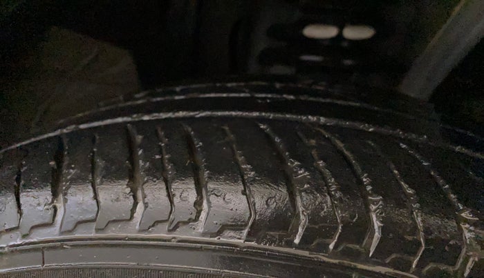 2022 Renault Kiger RXZ AMT, Petrol, Automatic, 62,283 km, Right Front Tyre Tread