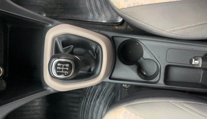 2015 Hyundai Grand i10 SPORTZ 1.2 KAPPA VTVT, Petrol, Manual, 54,303 km, Gear Lever