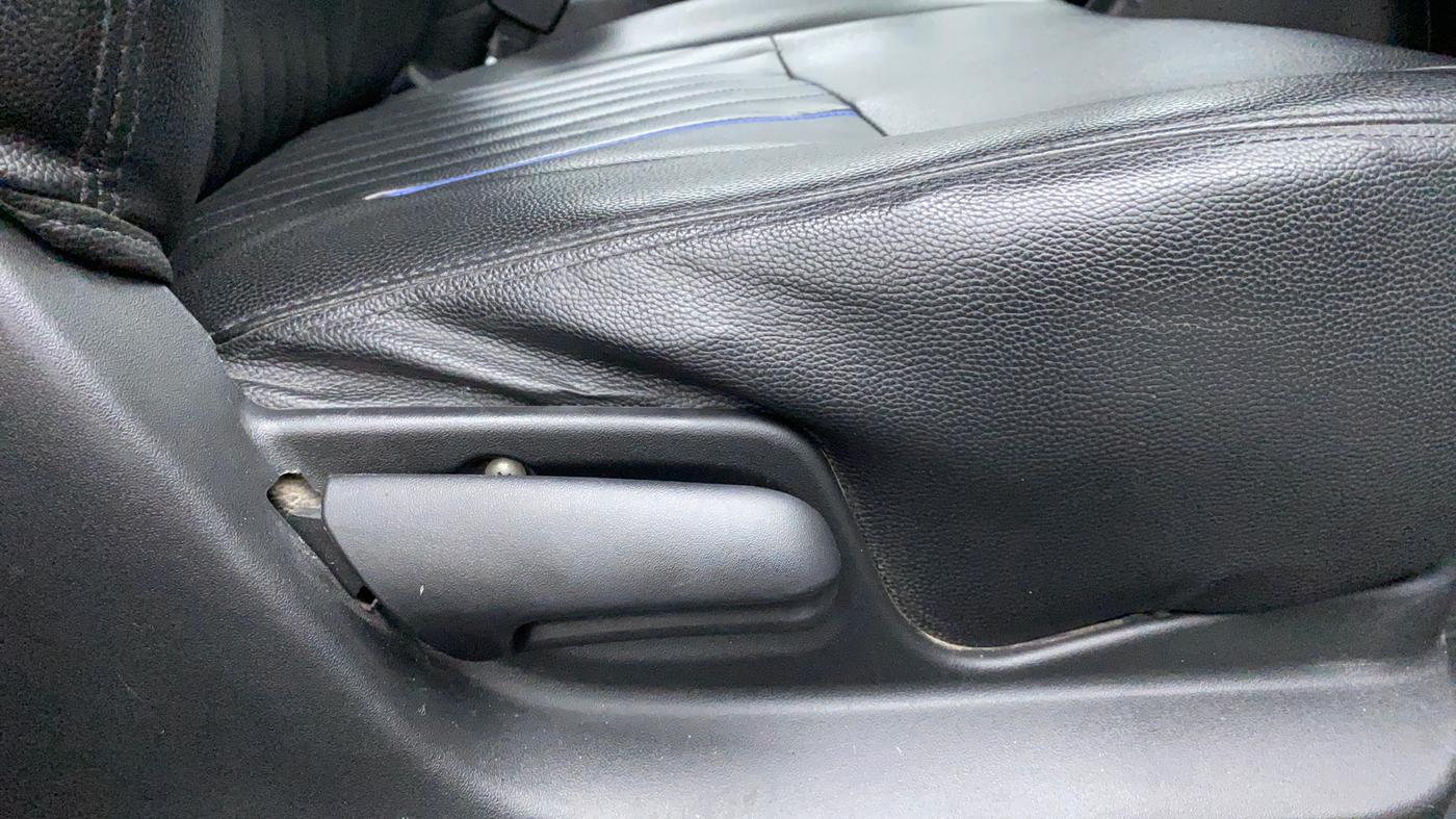 2017 Maruti Swift VXI D, Petrol, Manual, 60,266 km, Driver Side Adjustment Panel