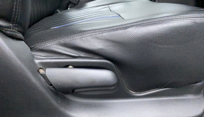 2017 Maruti Swift VXI D, Petrol, Manual, 60,266 km, Driver Side Adjustment Panel