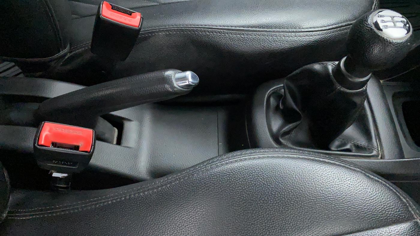 2017 Maruti Swift VXI D, Petrol, Manual, 60,266 km, Gear Lever
