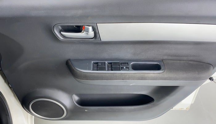 2010 Maruti Swift VXI D, Petrol, Manual, 21,660 km, Driver Side Door Panels Control