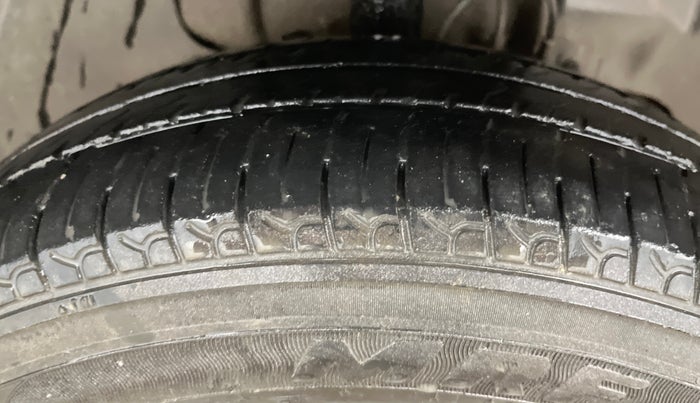 2019 Tata Tiago XZ PETROL, CNG, Manual, 1,13,145 km, Right Front Tyre Tread