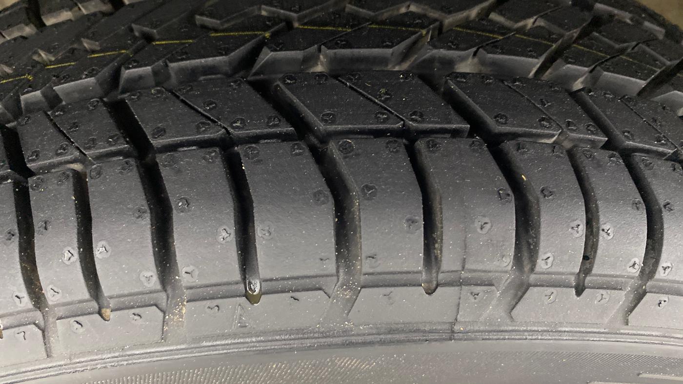 2013 Honda Brio S MT, Petrol, Manual, 71,149 km, Left Front Tyre Tread