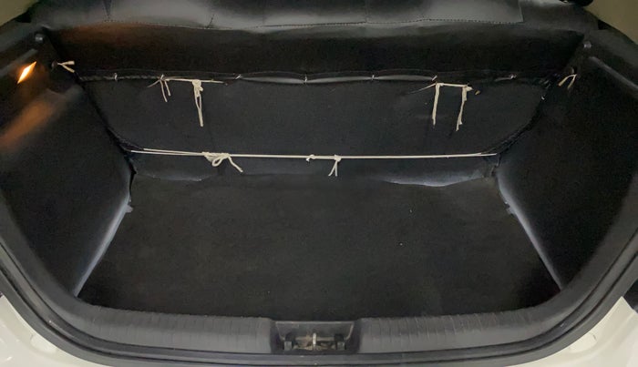 2014 Hyundai Elite i20 MAGNA 1.4 CRDI, Diesel, Manual, 88,426 km, Boot Inside