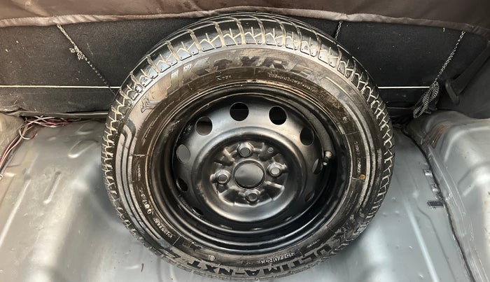 2015 Hyundai Eon MAGNA +, Petrol, Manual, 93,688 km, Spare Tyre