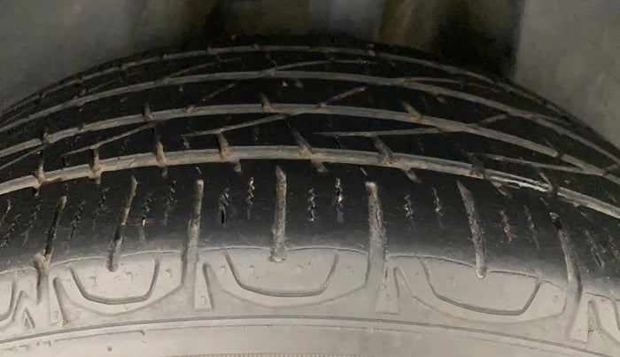 2020 Jeep Compass LONGITUDE PLUS 1.4 PETROL AT, Petrol, Automatic, 55,863 km, Left Rear Tyre Tread