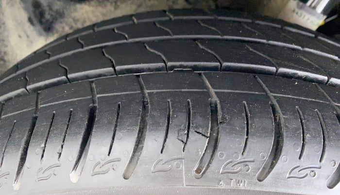 2021 Tata ALTROZ XM+ 1.2 RTN, Petrol, Manual, 8,005 km, Left Front Tyre Tread