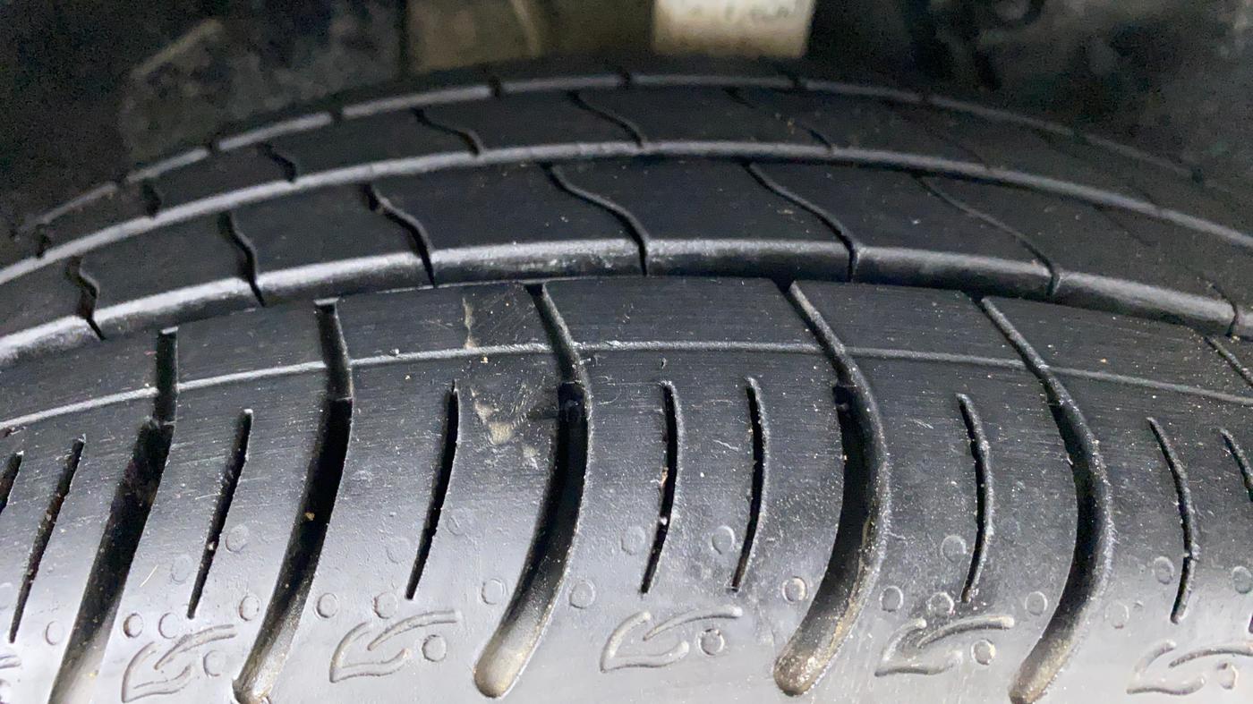2021 Tata ALTROZ XM+ 1.2 RTN, Petrol, Manual, 8,005 km, Right Front Tyre Tread