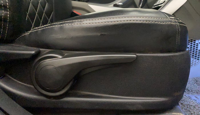 2018 Tata NEXON XZA PLUS DIESEL DUAL TONE, Diesel, Automatic, 1,04,792 km, Driver Side Adjustment Panel