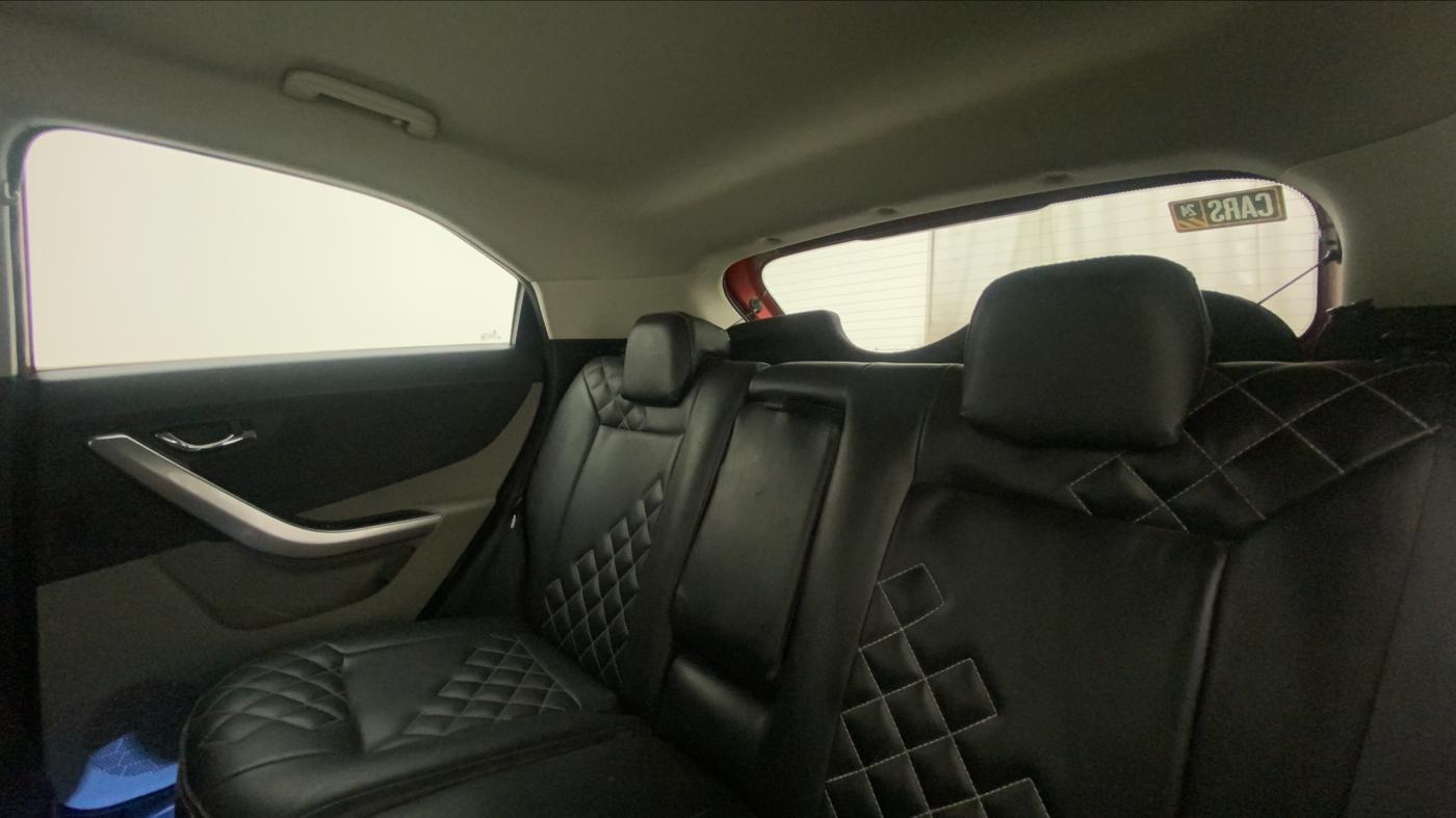 2018 Tata NEXON XZA PLUS DIESEL DUAL TONE, Diesel, Automatic, 1,04,792 km, Right Side Rear Door Cabin