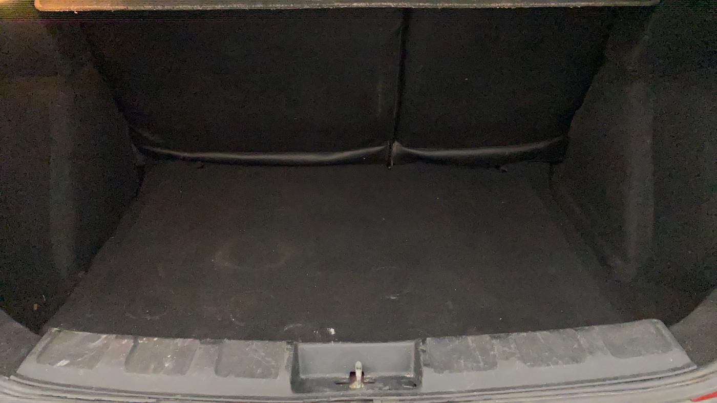 2018 Tata NEXON XZA PLUS DIESEL DUAL TONE, Diesel, Automatic, 1,04,792 km, Boot Inside