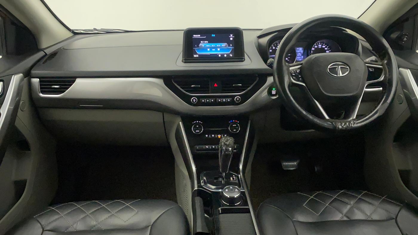 2018 Tata NEXON XZA PLUS DIESEL DUAL TONE, Diesel, Automatic, 1,04,792 km, Dashboard