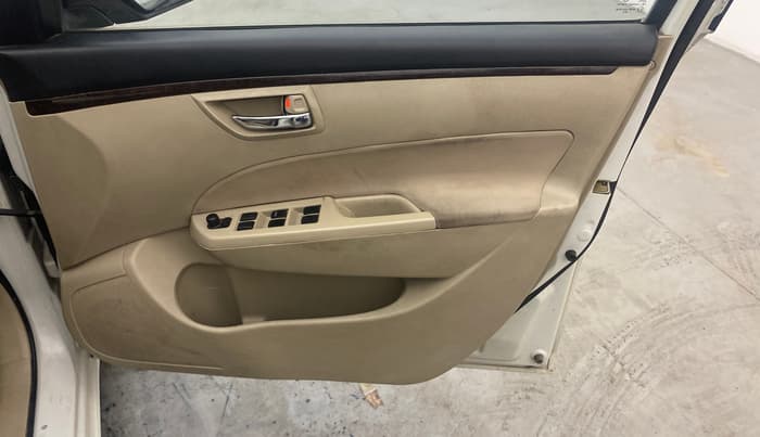 2016 Maruti Swift Dzire VXI (O), Petrol, Manual, 80,508 km, Driver Side Door Panels Control