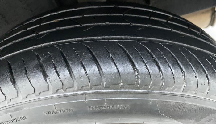 2021 Nissan MAGNITE XL Turbo CVT, Petrol, Automatic, 20,350 km, Left Rear Tyre Tread