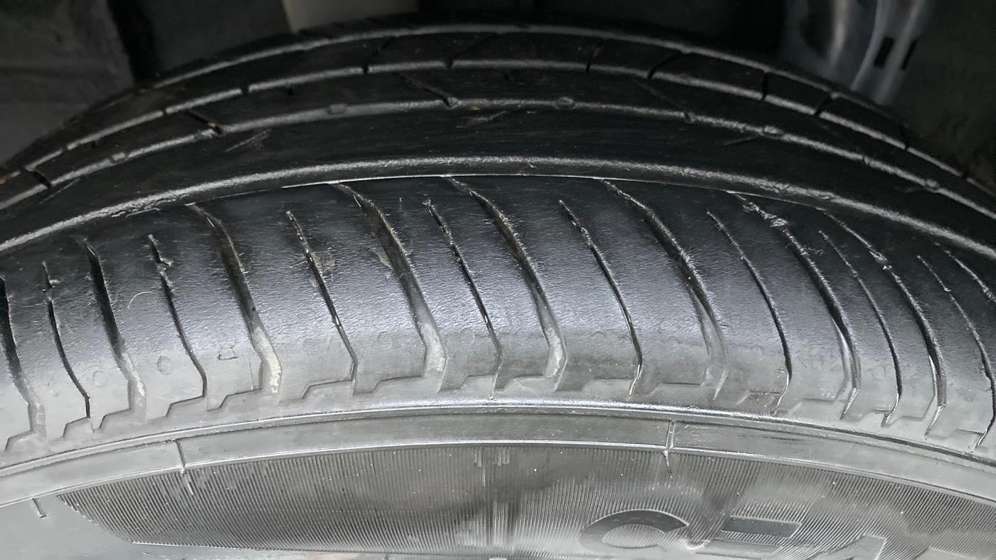 2021 Nissan MAGNITE XL Turbo CVT, Petrol, Automatic, 20,350 km, Right Rear Tyre Tread