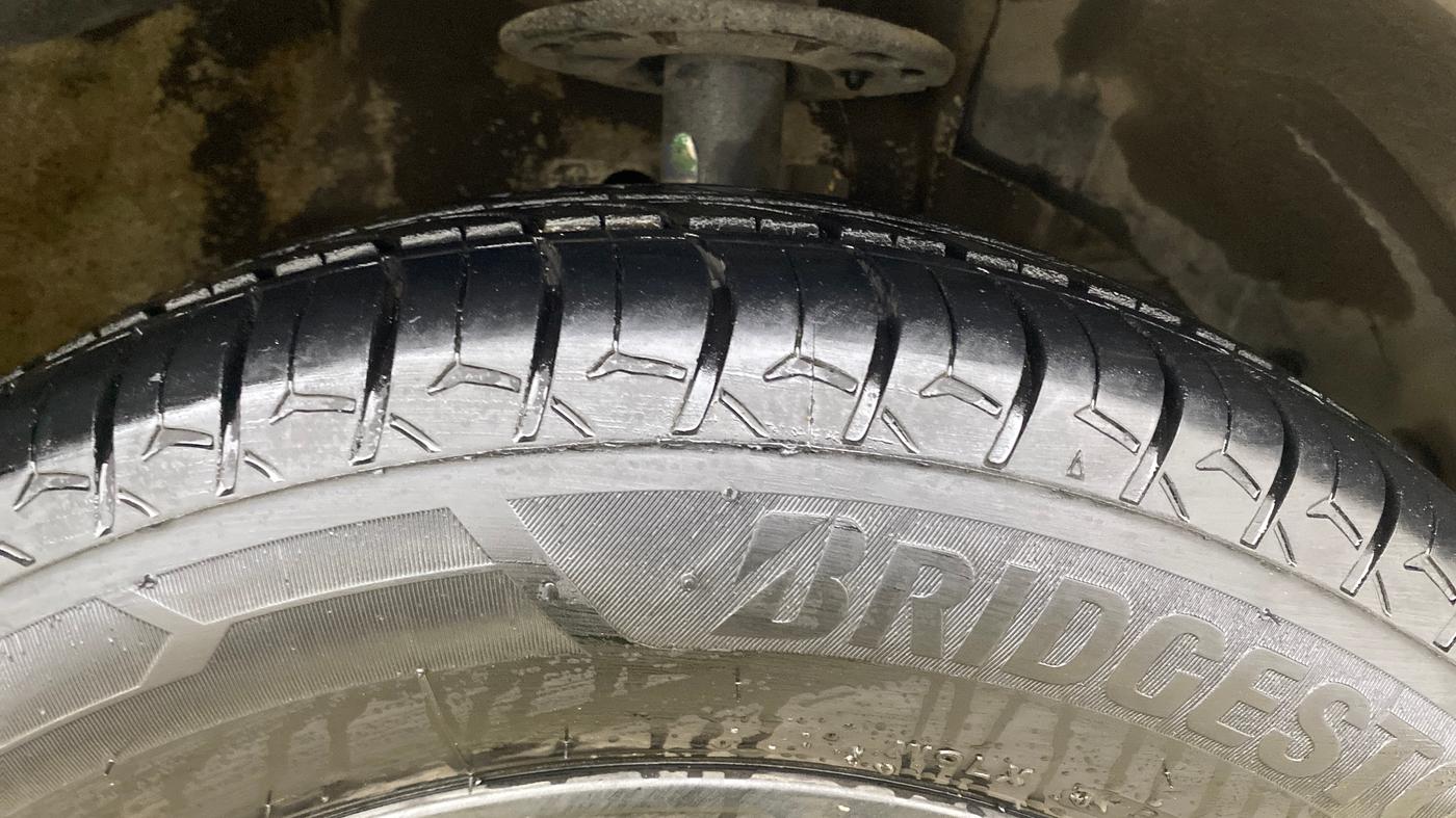 2019 Maruti XL6 ALPHA AT, Petrol, Automatic, 76,744 km, Right Front Tyre Tread