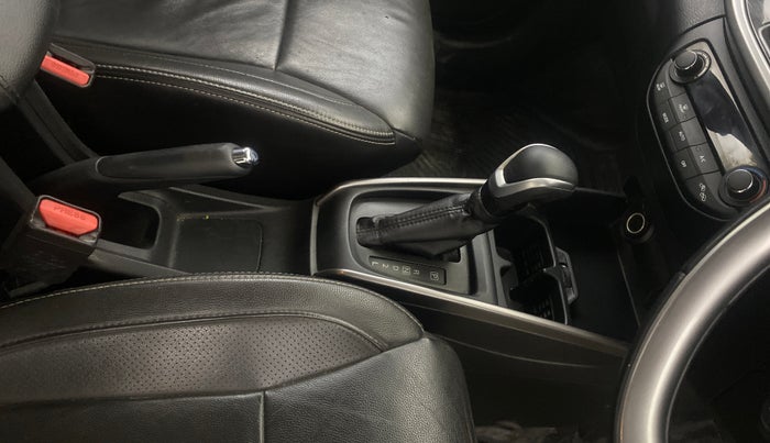 2019 Maruti XL6 ALPHA AT, Petrol, Automatic, 76,744 km, Gear Lever