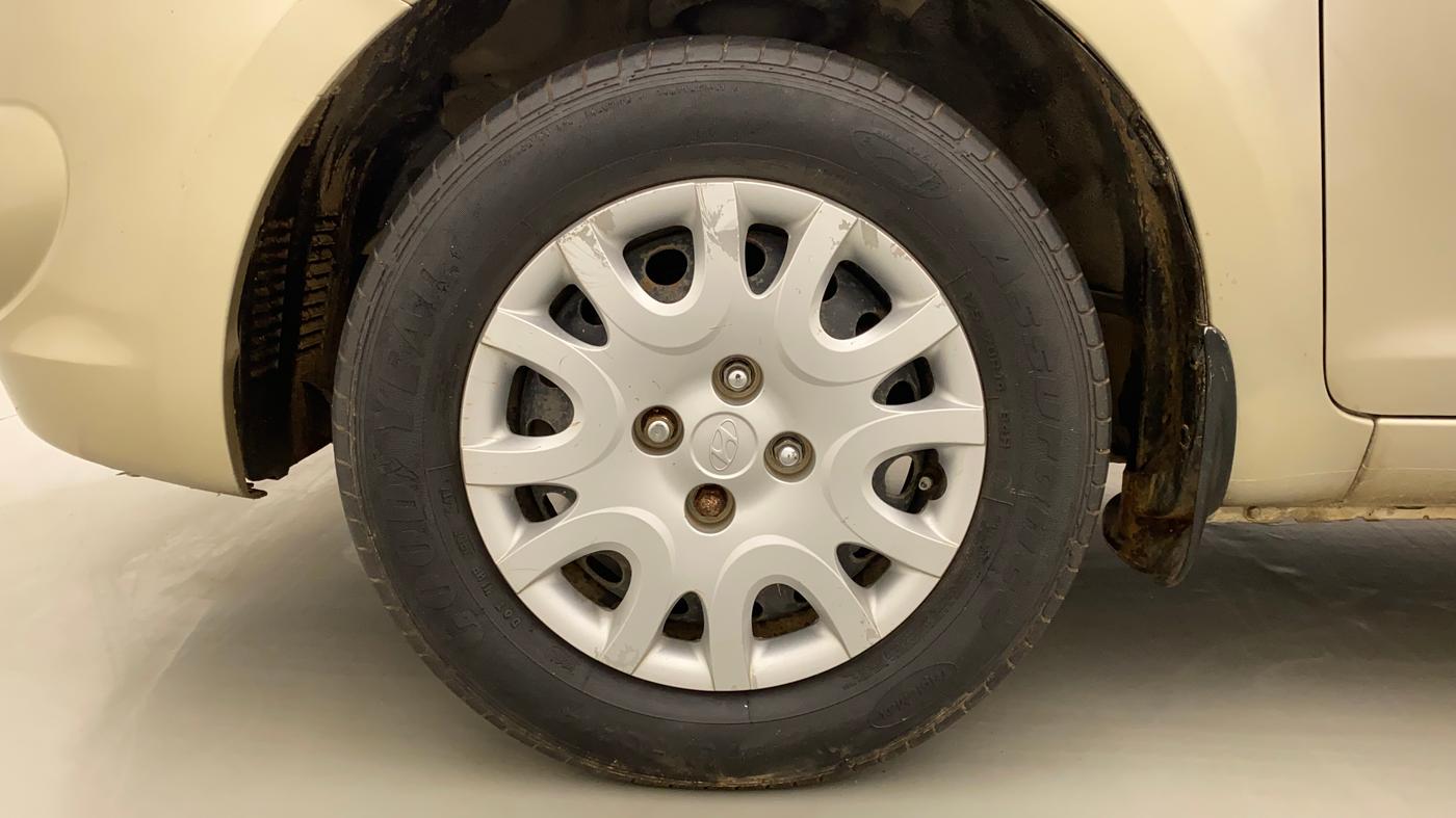 2010 Hyundai i20 MAGNA (O) 1.2, Petrol, Manual, 74,408 km, Left Front Wheel