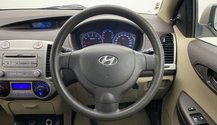 2010 Hyundai i20 MAGNA (O) 1.2, Petrol, Manual, 74,408 km, Steering Wheel Close Up