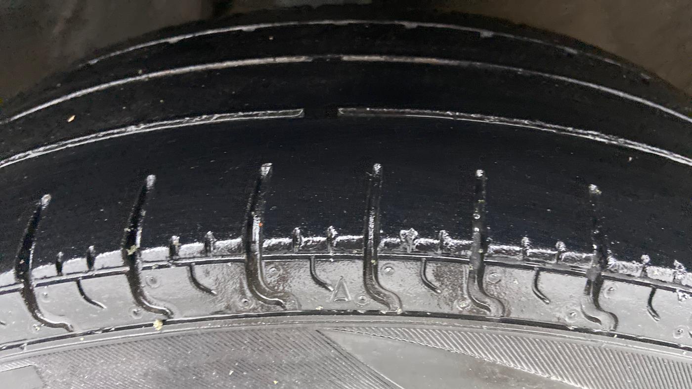 2014 Maruti Alto 800 VXI, Petrol, Manual, 27,234 km, Right Front Tyre Tread