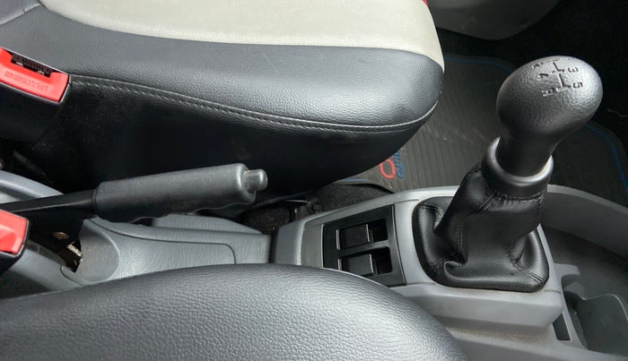 2014 Maruti Alto 800 VXI, Petrol, Manual, 27,234 km, Gear Lever