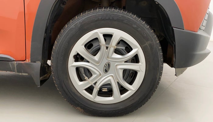 2016 Mahindra Kuv100 K6 PLUS D 6 STR, Diesel, Manual, 51,635 km, Right Front Wheel