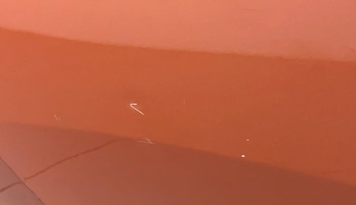 2016 Mahindra Kuv100 K6 PLUS D 6 STR, Diesel, Manual, 51,635 km, Right quarter panel - Minor scratches