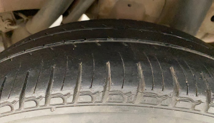 2016 Mahindra Kuv100 K6 PLUS D 6 STR, Diesel, Manual, 51,635 km, Left Rear Tyre Tread