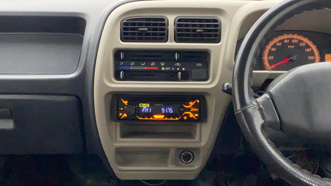 2017 Maruti Eeco 7 STR, Petrol, Manual, 60,941 km, Air Conditioner
