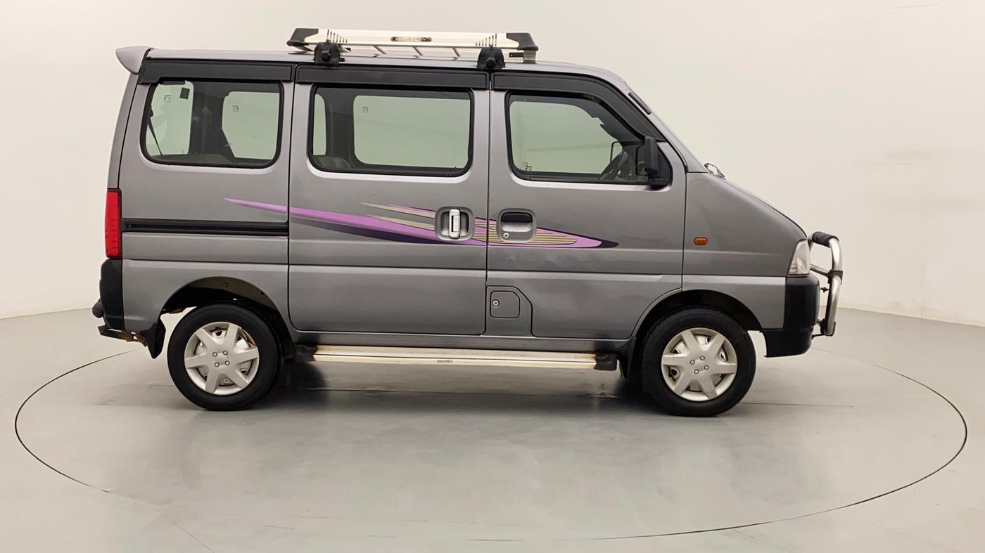 2017 Maruti Eeco 7 STR, Petrol, Manual, 60,941 km, Right Side View