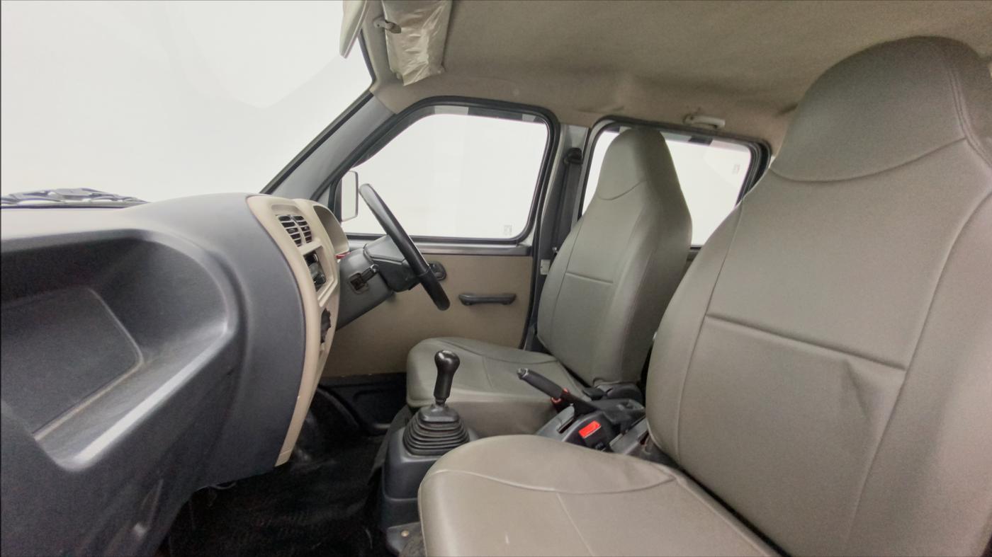 2017 Maruti Eeco 7 STR, Petrol, Manual, 60,941 km, Right Side Front Door Cabin