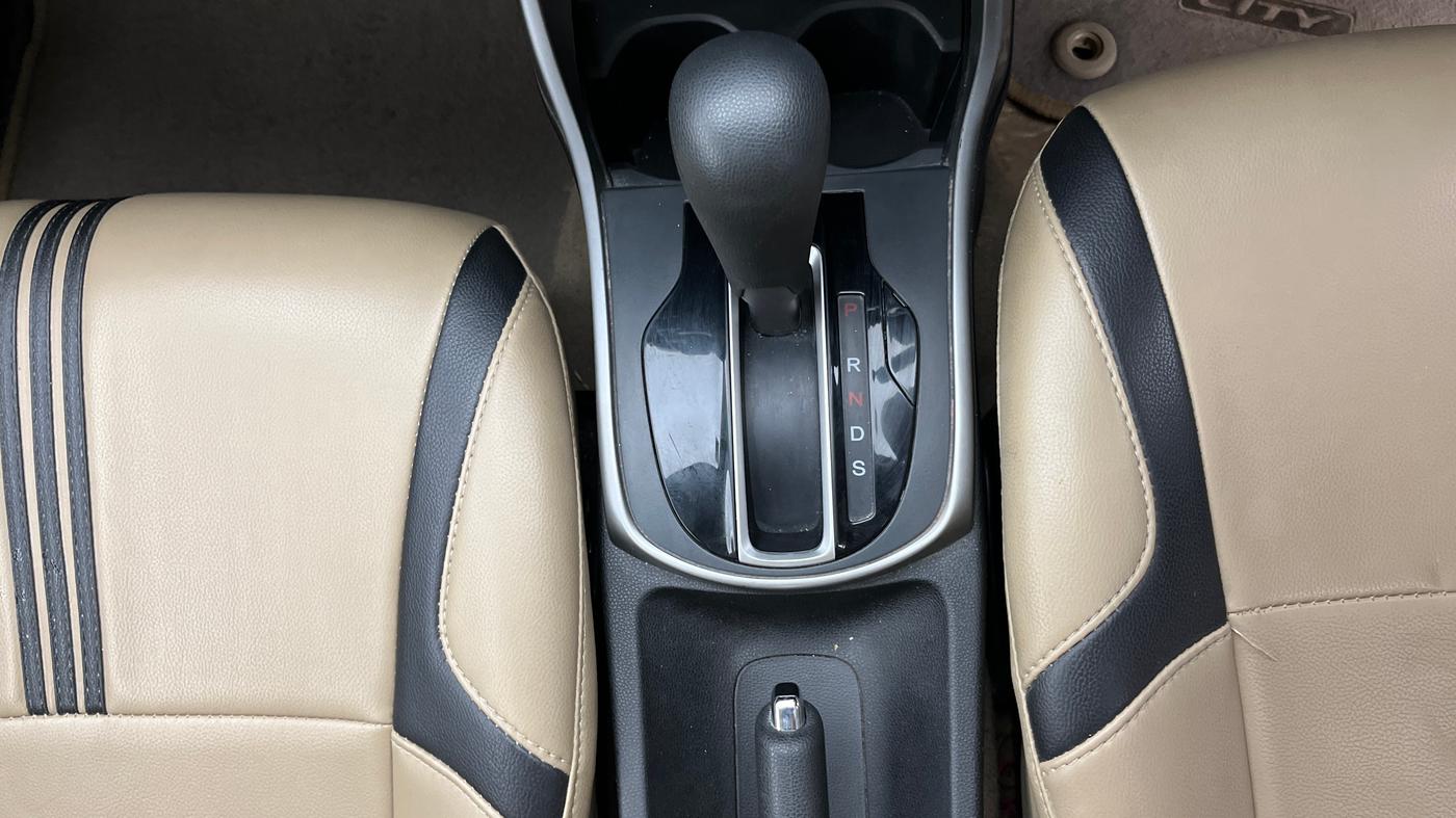 2019 Honda City 1.5L I-VTE V CVT, Petrol, Automatic, 72,667 km, Gear Lever