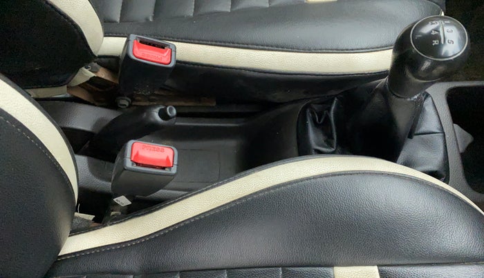 2018 Hyundai Eon SPORTZ, Petrol, Manual, 45,136 km, Gear Lever