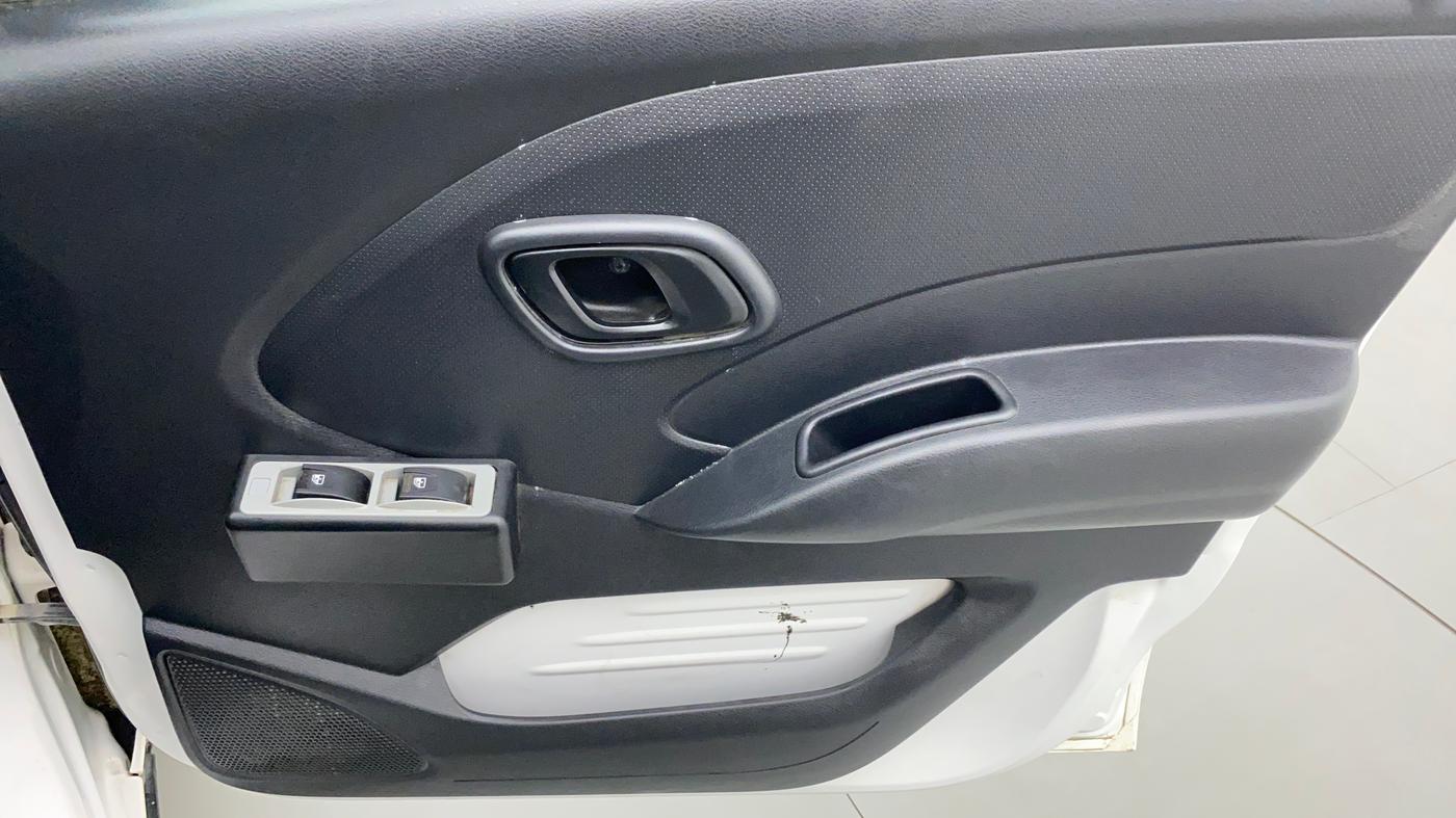 2018 Datsun Redi Go A, Petrol, Manual, 33,659 km, Driver Side Door Panels Control