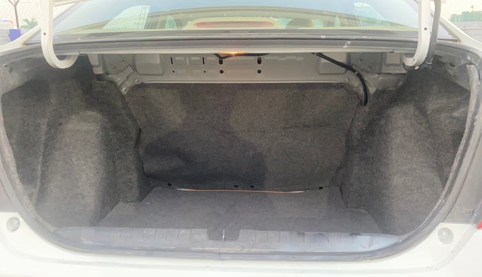 2020 Honda Amaze 1.2L I-VTEC VX, Petrol, Manual, 39,885 km, Boot Inside