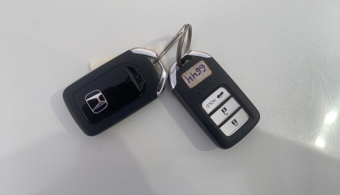 2020 Honda Amaze 1.2L I-VTEC VX, Petrol, Manual, 39,885 km, Key Close Up