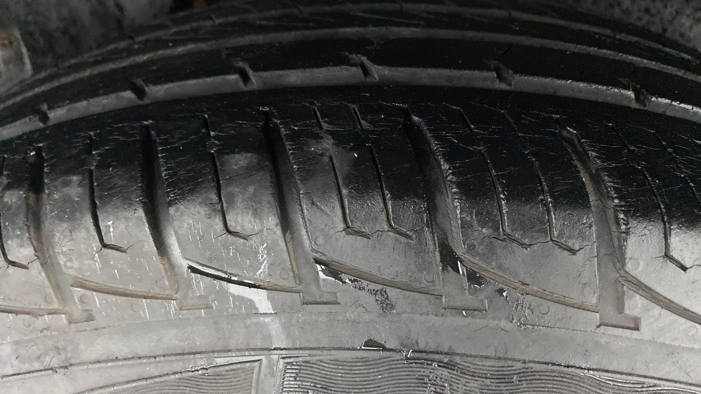 2013 Ssangyong Rexton RX5, Diesel, Manual, 73,525 km, Right Rear Tyre Tread