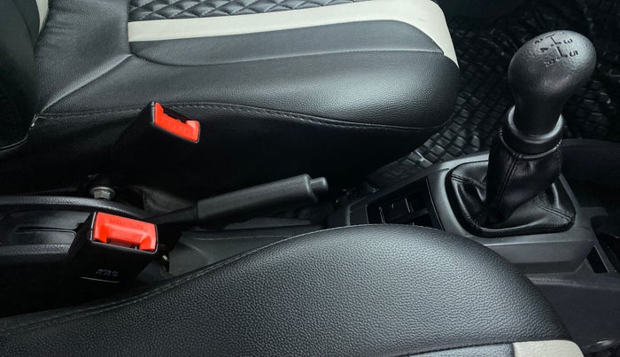 2016 Maruti Alto 800 LXI OPT, Petrol, Manual, 12,852 km, Gear Lever
