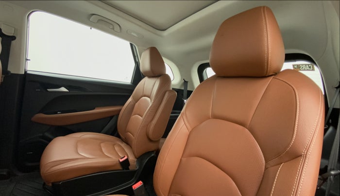 2020 MG HECTOR PLUS SHARP 1.5 PETROL TURBO DCT 6-STR, Petrol, Automatic, 64,824 km, Right Side Rear Door Cabin
