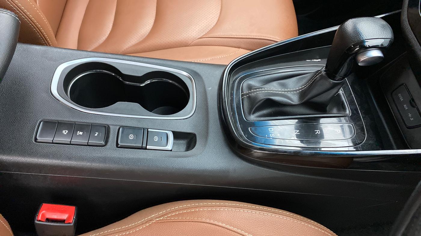 2020 MG HECTOR PLUS SHARP 1.5 PETROL TURBO DCT 6-STR, Petrol, Automatic, 64,824 km, Gear Lever