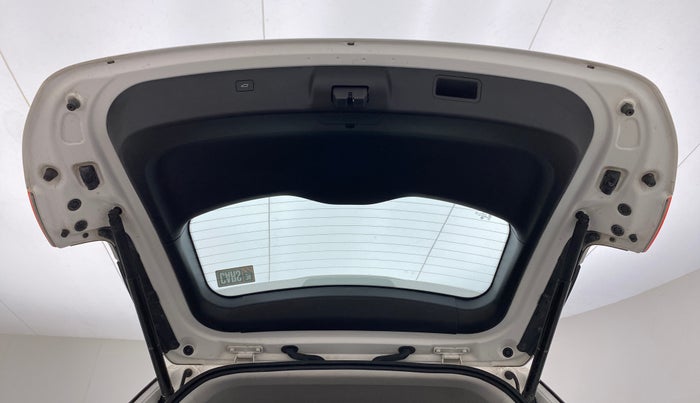 2020 MG HECTOR PLUS SHARP 1.5 PETROL TURBO DCT 6-STR, Petrol, Automatic, 64,824 km, Boot Door Open