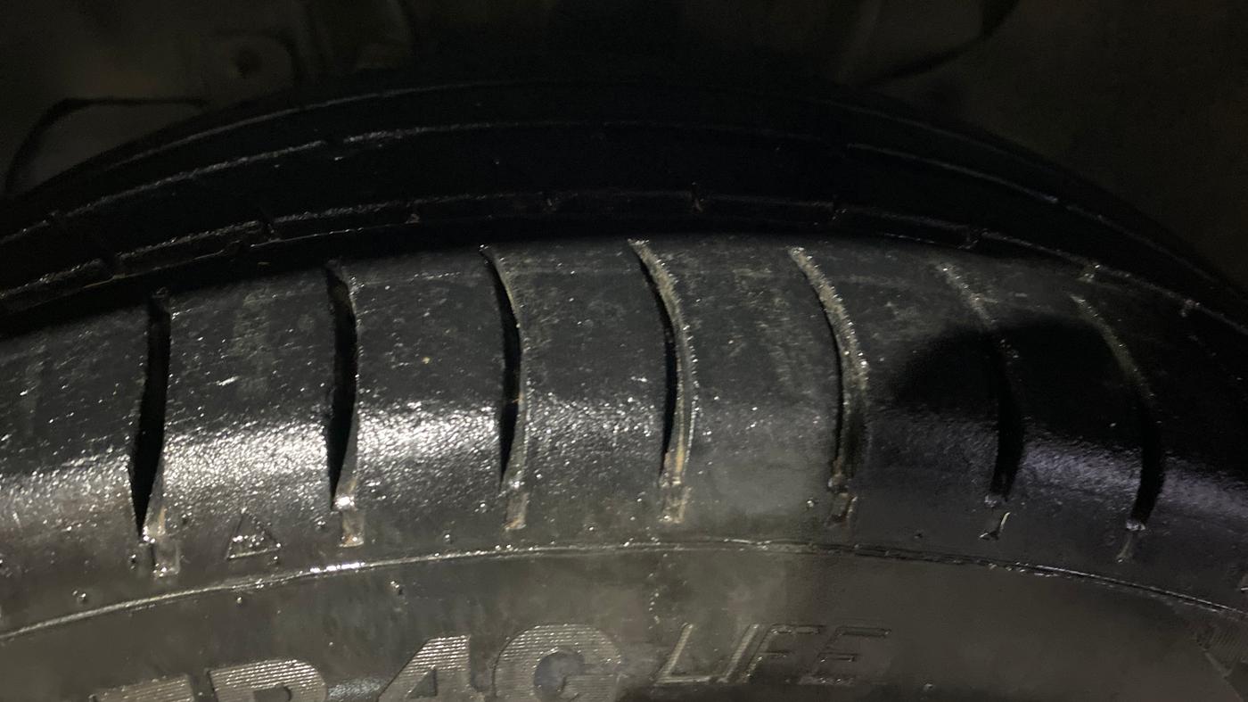 2019 Tata Tiago XT PETROL, Petrol, Manual, 1,08,114 km, Left Front Tyre Tread